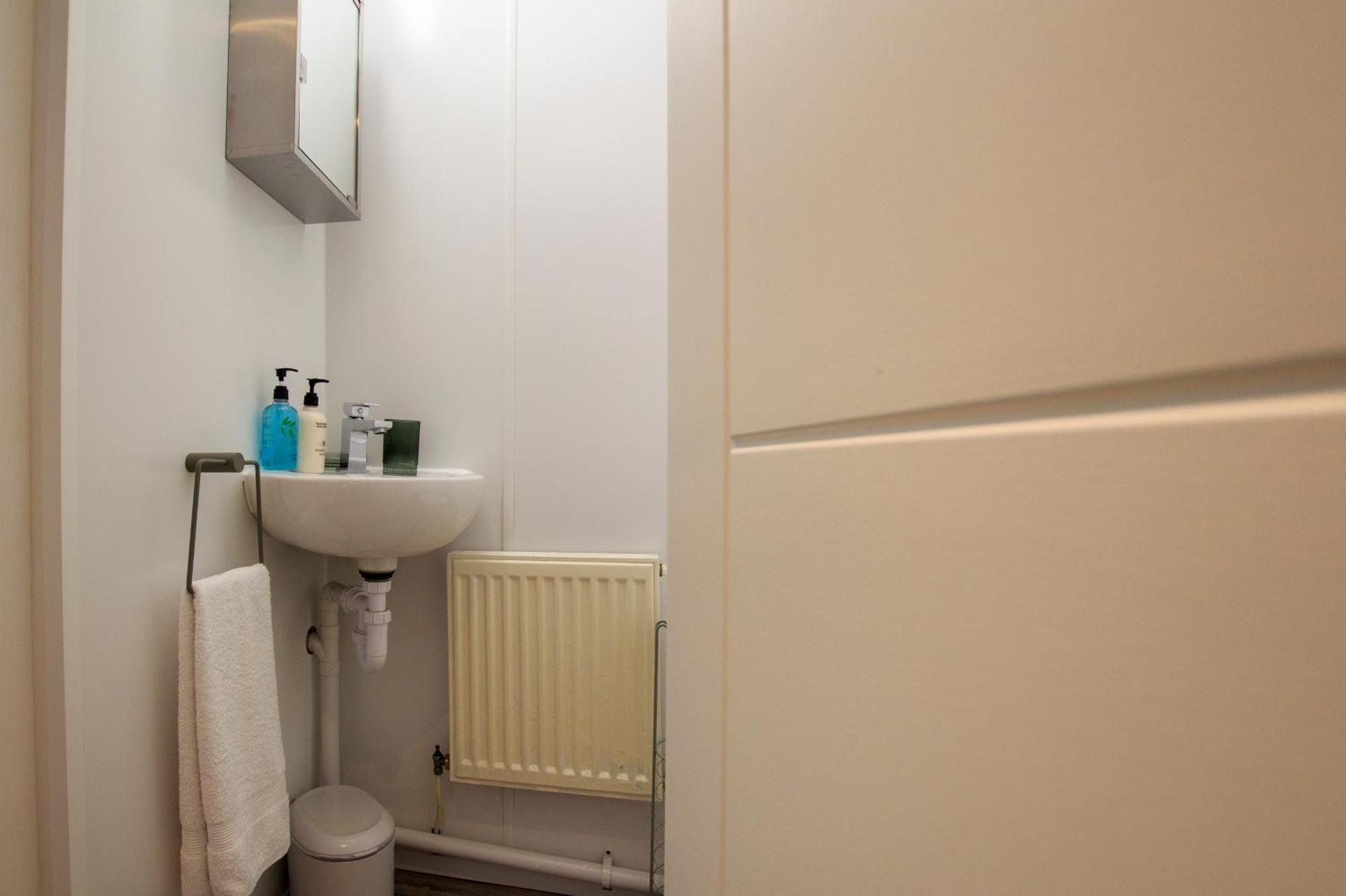 Moray Court Chester City Centre Studio Apartment By Rework Accommodation Exteriör bild